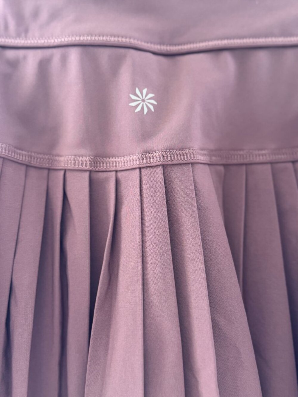 Athleta "Advantage" Pleated Tennis/Golf Skort in Damask Mauve - Size XS - Picture 3 of 6